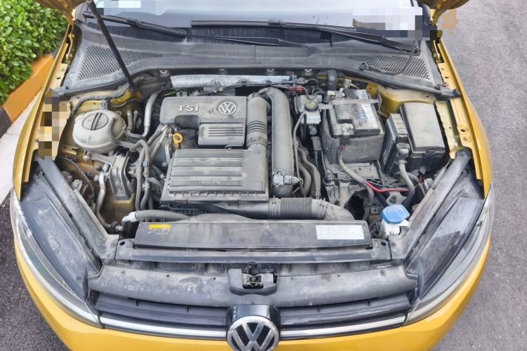 Used Volkswagen Golf 2018 230TSI Automatic Luxury Version Engine Bay