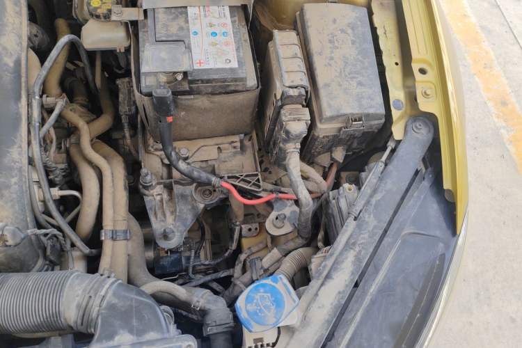 Used Volkswagen Golf 2018 230TSI Automatic Luxury Version Engine Bay Left