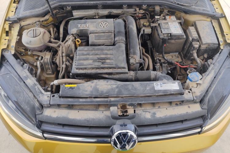 Used Volkswagen Golf 2018 230TSI Automatic Luxury Version Engine Bay