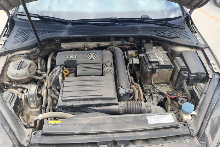 Used Volkswagen Golf 2018 230TSI Automatic Luxury Version Engine Bay