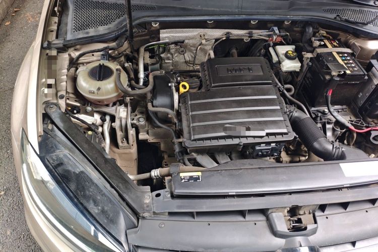 Used Volkswagen Golf 2018 1.6L Automatic Comfort Model Engine Bay Right