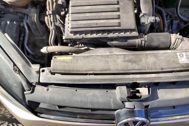 Used Volkswagen Golf 2018 230TSI Automatic Comfort Model Engine Bay Right