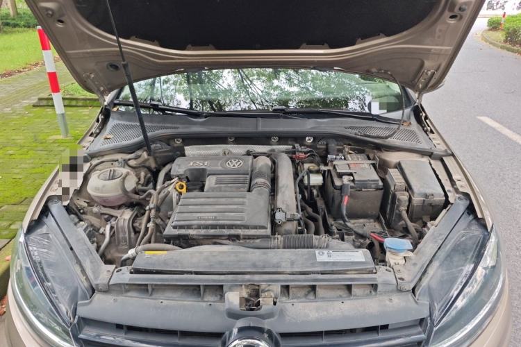 Used Volkswagen Golf 2018 230TSI Automatic Comfort Model Engine Bay