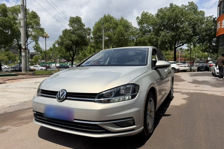 Used Volkswagen Golf 2018 1.6L Automatic Fashion Model Exterior 11