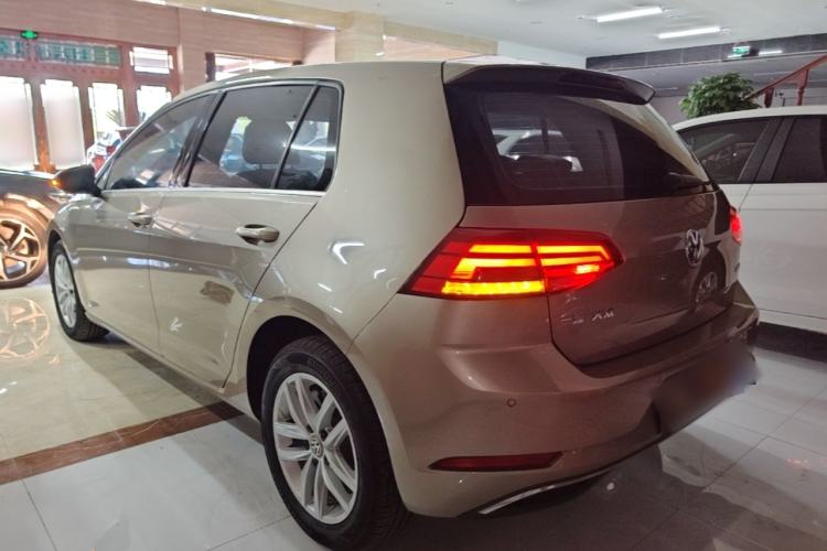 Used Volkswagen Golf 2018 1.6L Automatic Comfort Model Exterior 2