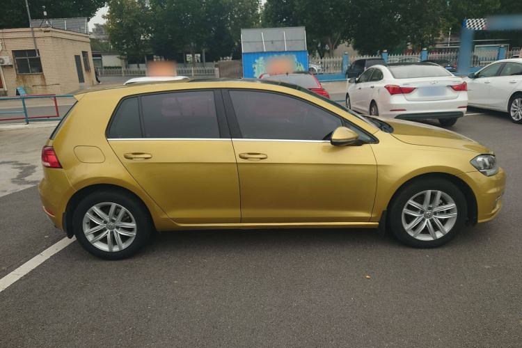 Used Volkswagen Golf 2018 1.6L Automatic Comfort Model Exterior 2