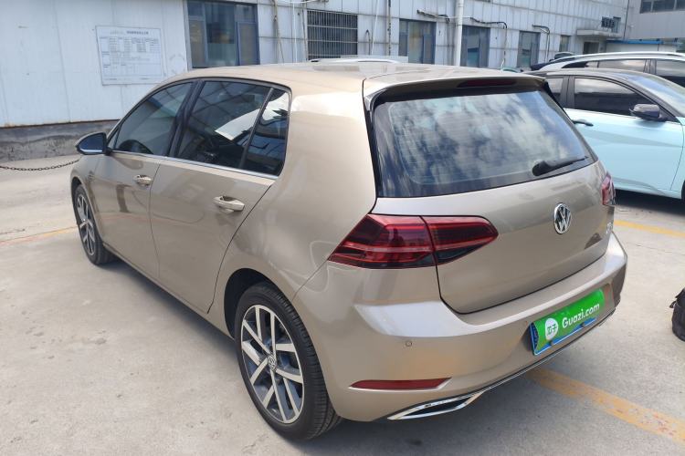 Used Volkswagen Golf 2018 230TSI Automatic Luxury Version Exterior 2