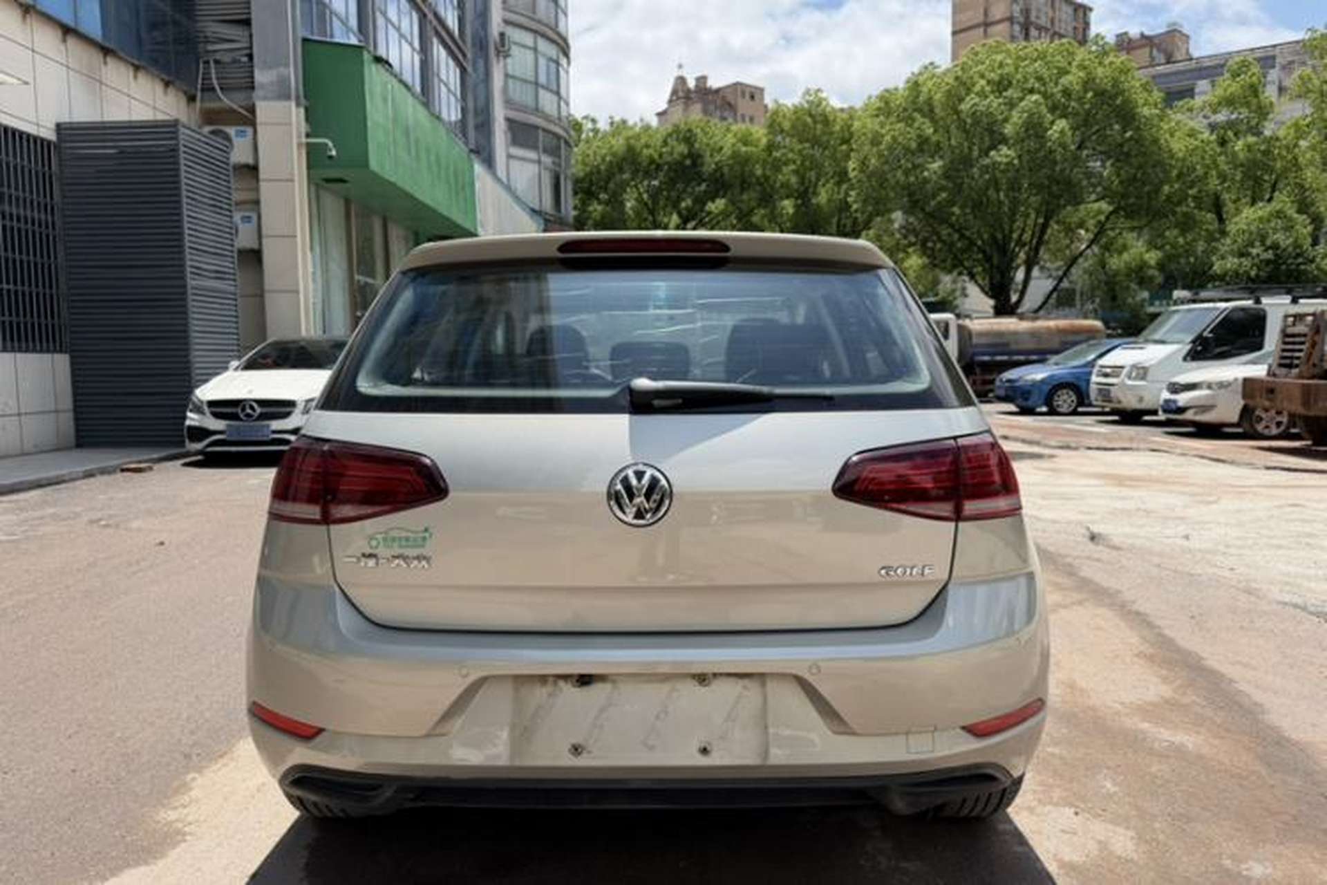 Used Volkswagen Golf 2018 1.6L Automatic Fashion Model Exterior 7