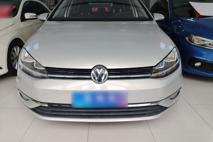 Used Volkswagen Golf 2018 1.6L Automatic Fashion Model Front