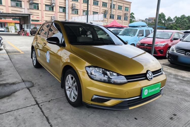 Used Volkswagen Golf 2018 1.6L Automatic Comfort Model Front Right 45 Deg