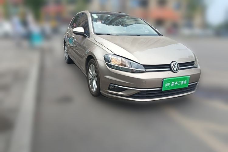 Used Volkswagen Golf 2018 230TSI Automatic Comfort Model Front Right 45 Deg