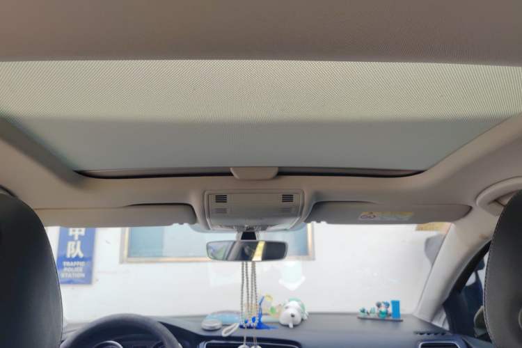 Used Volkswagen Golf 2018 230TSI Automatic Luxury Version Headliner