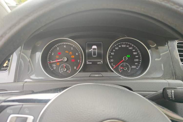 Used Volkswagen Golf 2018 230TSI Automatic Comfort Model Instrument Cluster