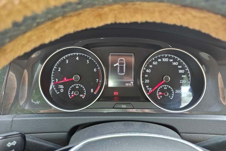 Used Volkswagen Golf 2018 1.6L Automatic Comfort Model Instrument Cluster