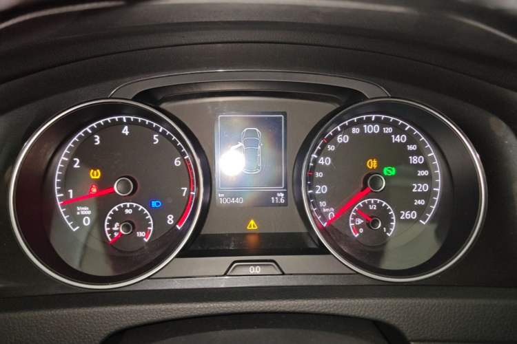 Used Volkswagen Golf 2018 1.6L Automatic Comfort Model Instrument Cluster