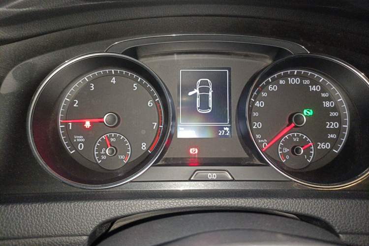 Used Volkswagen Golf 2018 180TSI Automatic Comfort Model Instrument Cluster