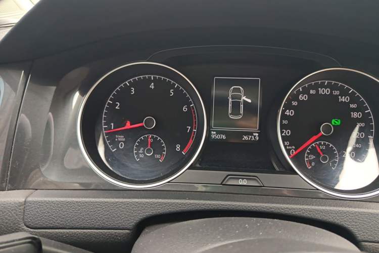 Used Volkswagen Golf 2018 230TSI Automatic Comfort Model Instrument Cluster