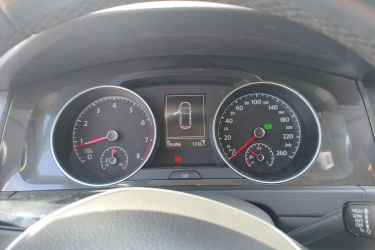 Used Volkswagen Golf 2018 230TSI Automatic Luxury Version Instrument Cluster