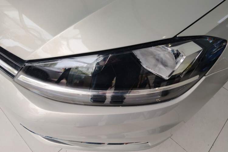 Used Volkswagen Golf 2018 1.6L Automatic Fashion Model Left Front Headlight