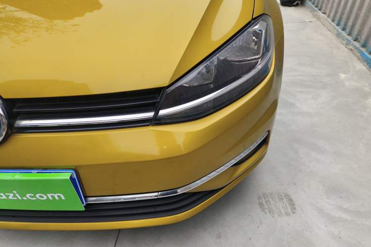 Used Volkswagen Golf 2018 230TSI Automatic Comfort Model Left Front Headlight