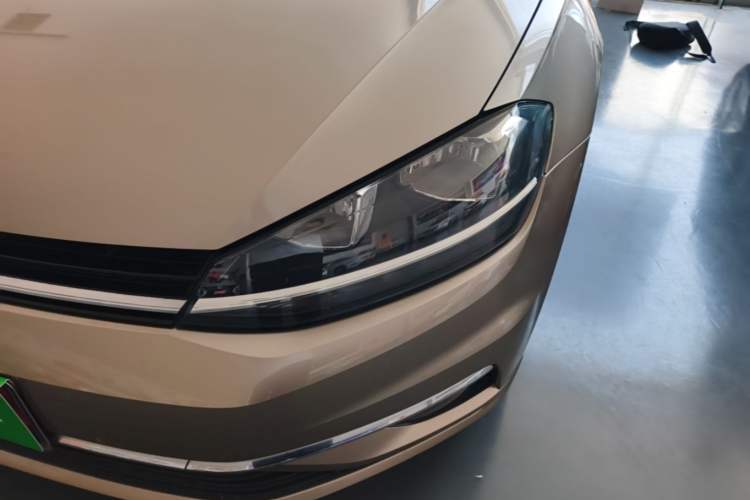 Used Volkswagen Golf 2018 230TSI Automatic Comfort Model Left Front Headlight