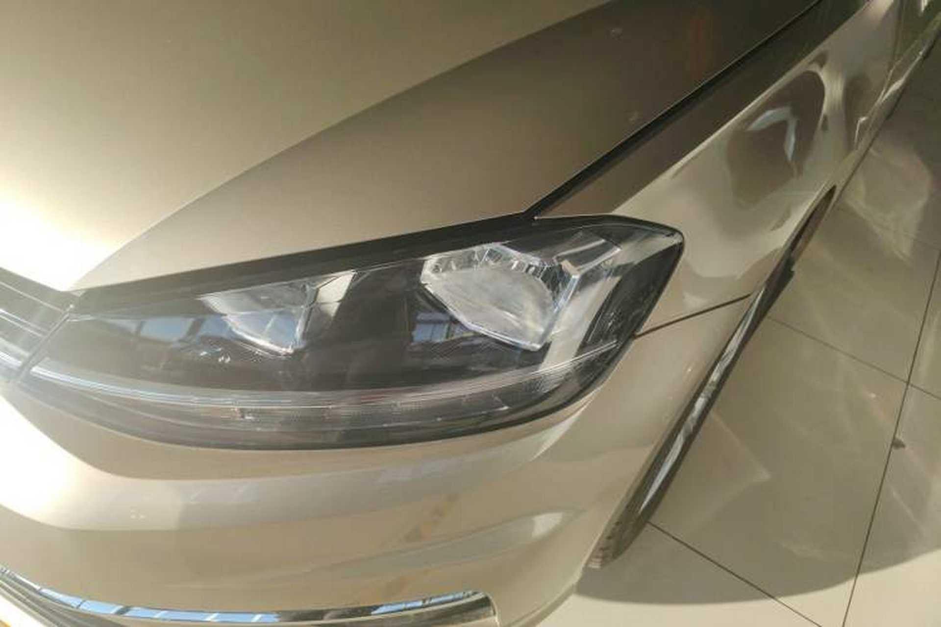 Used Volkswagen Golf 2018 230TSI Automatic Comfort Model Left Front Headlight