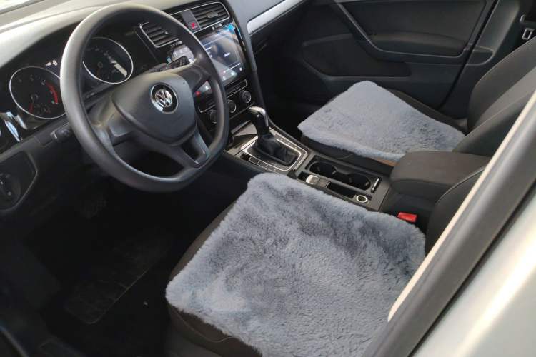 Used Volkswagen Golf 2018 1.6L Automatic Fashion Model Left Front Seat