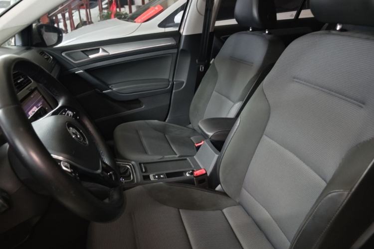 Used Volkswagen Golf 2018 1.6L Automatic Comfort Model Left Front Seat