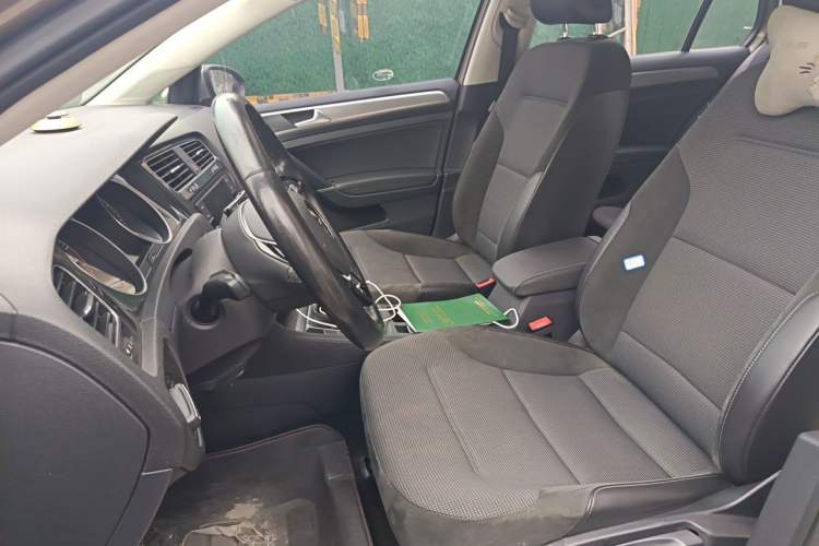 Used Volkswagen Golf 2018 230TSI Automatic Comfort Model Left Front Seat