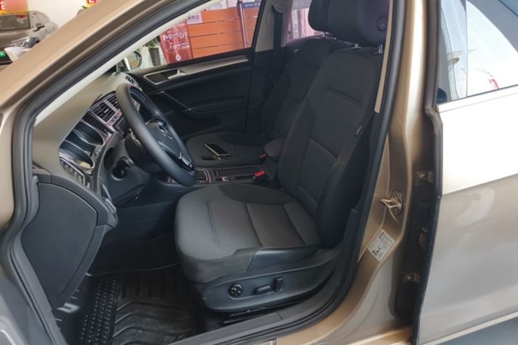 Used Volkswagen Golf 2018 230TSI Automatic Comfort Model Left Front Seat