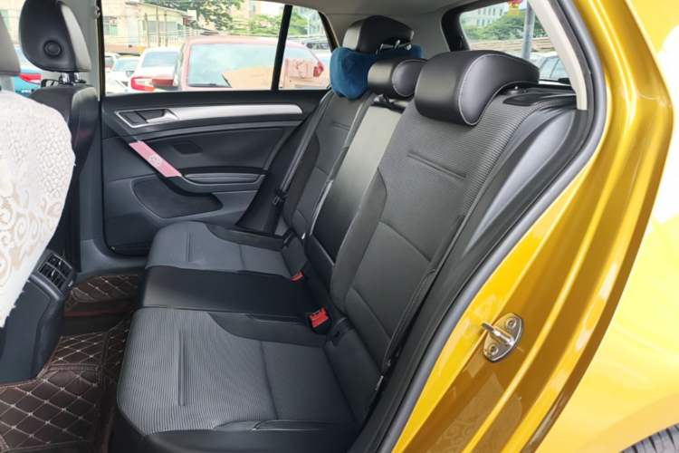 Used Volkswagen Golf 2018 1.6L Automatic Comfort Model Left Rear Seat