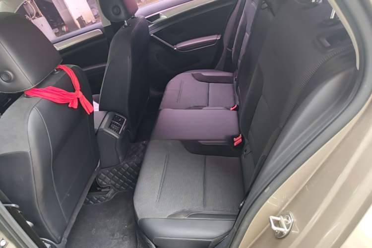 Used Volkswagen Golf 2018 1.6L Automatic Comfort Model Left Rear Seat