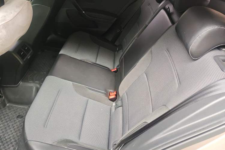 Used Volkswagen Golf 2018 1.6L Automatic Comfort Model Left Rear Seat