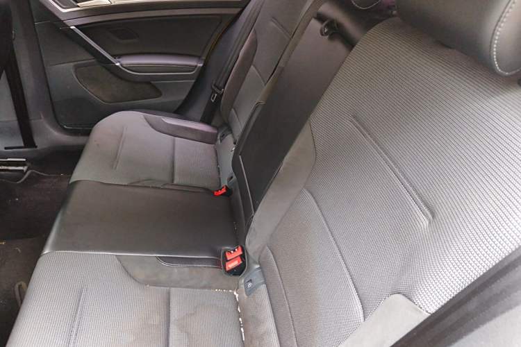 Used Volkswagen Golf 2018 230TSI Automatic Comfort Model Left Rear Seat