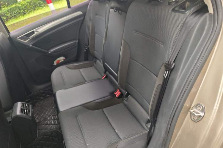 Used Volkswagen Golf 2018 230TSI Automatic Comfort Model Left Rear Seat