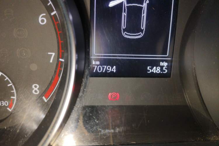 Used Volkswagen Golf 2018 230TSI Automatic Luxury Version Odometer Close Up