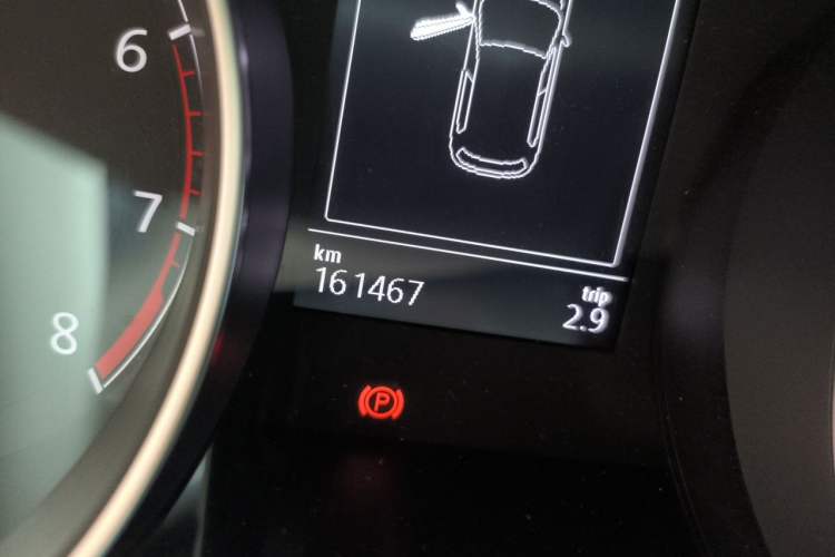 Used Volkswagen Golf 2018 230TSI Automatic Comfort Model Odometer Close Up