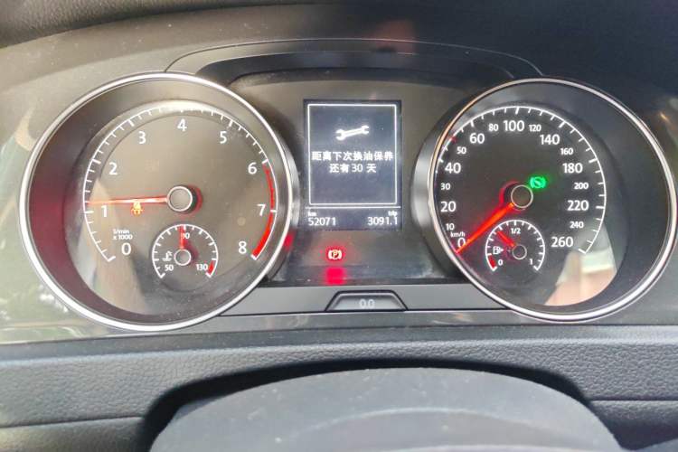 Used Volkswagen Golf 2018 230TSI Automatic Luxury Version Odometer Close Up
