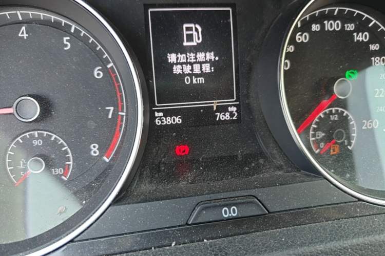 Used Volkswagen Golf 2018 230TSI Automatic Luxury Version Odometer Close Up