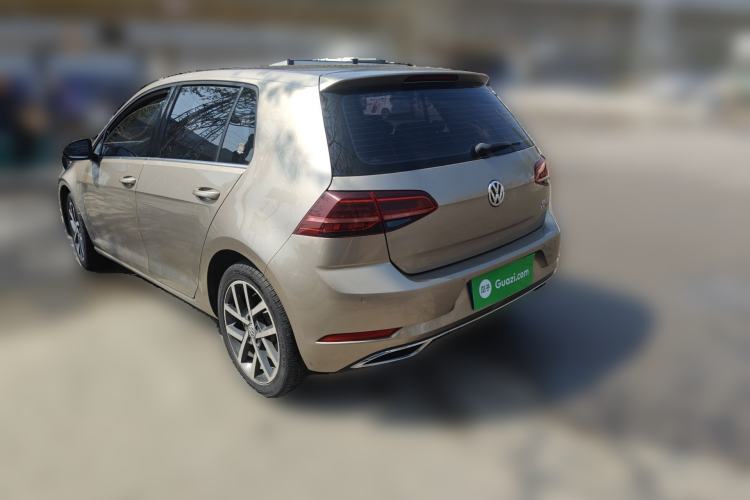Used Volkswagen Golf 2018 230TSI Automatic Luxury Version Rear Left 45 Deg