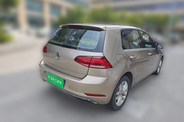 Used Volkswagen Golf 2018 230TSI Automatic Comfort Model Rear Right 45 Deg