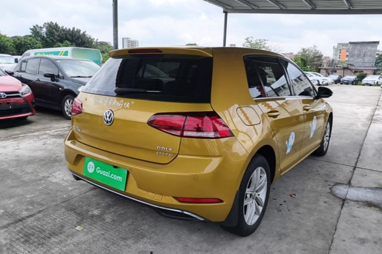 Used Volkswagen Golf 2018 1.6L Automatic Comfort Model Rear Right 45 Deg