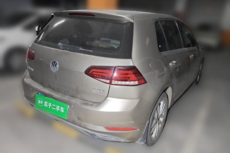 Used Volkswagen Golf 2018 230TSI Automatic Comfort Model Rear Right 45 Deg