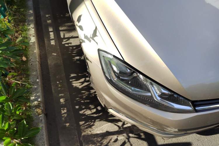 Used Volkswagen Golf 2018 230TSI Automatic Comfort Model Right Front Headlight
