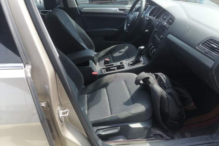 Used Volkswagen Golf 2018 230TSI Automatic Comfort Model Right Front Seat