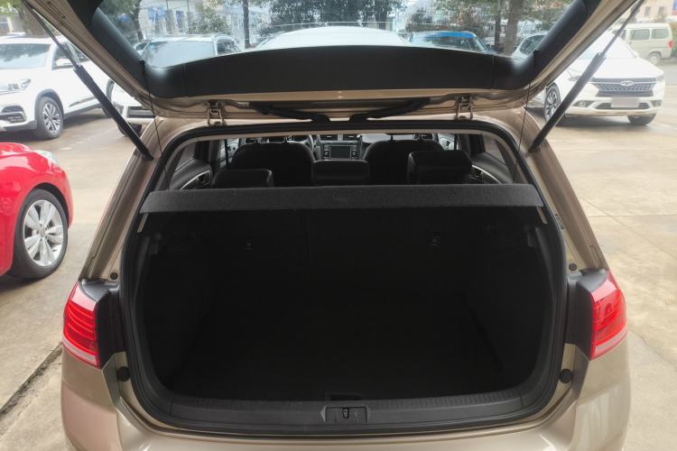 Used Volkswagen Golf 2018 230TSI Automatic Comfort Model Trunk