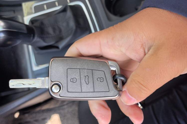 Used Volkswagen Golf 2018 230TSI Automatic Comfort Model Vehicle Key
