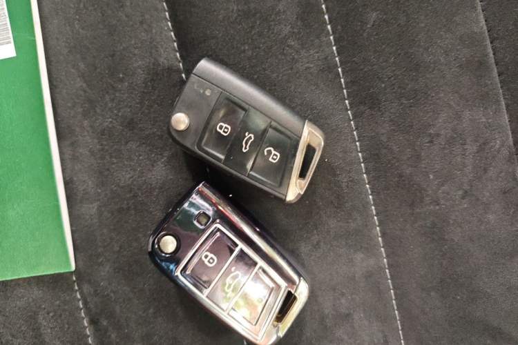 Used Volkswagen Golf 2018 230TSI Automatic Luxury Version Vehicle Key