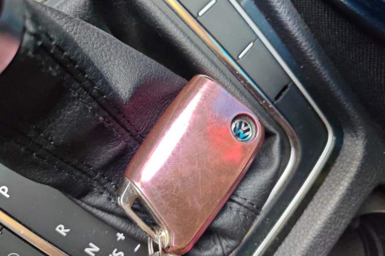 Used Volkswagen Golf 2018 230TSI Automatic Luxury Version Vehicle Key