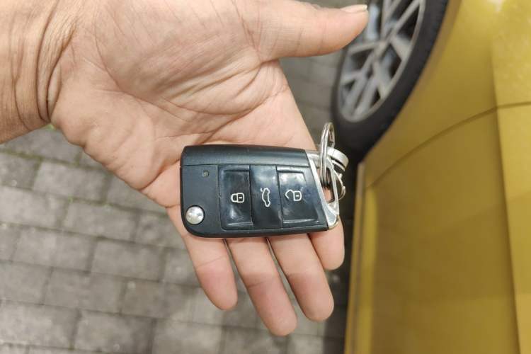 Used Volkswagen Golf 2018 230TSI Automatic Luxury Version Vehicle Key